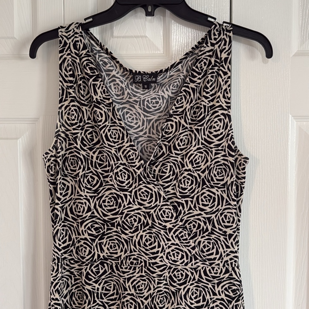 B. Calm Women's Black/Cream Floral Design Stretch Sleeveless Dress - Size 10